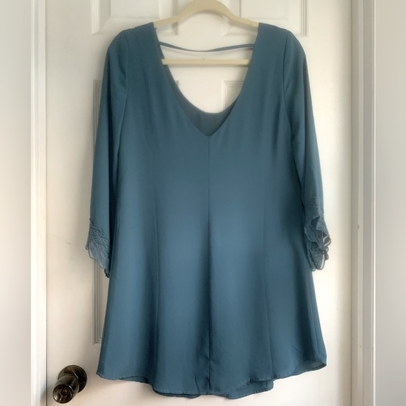 ASTR The Label Mini Dress - Picture 2 of 7